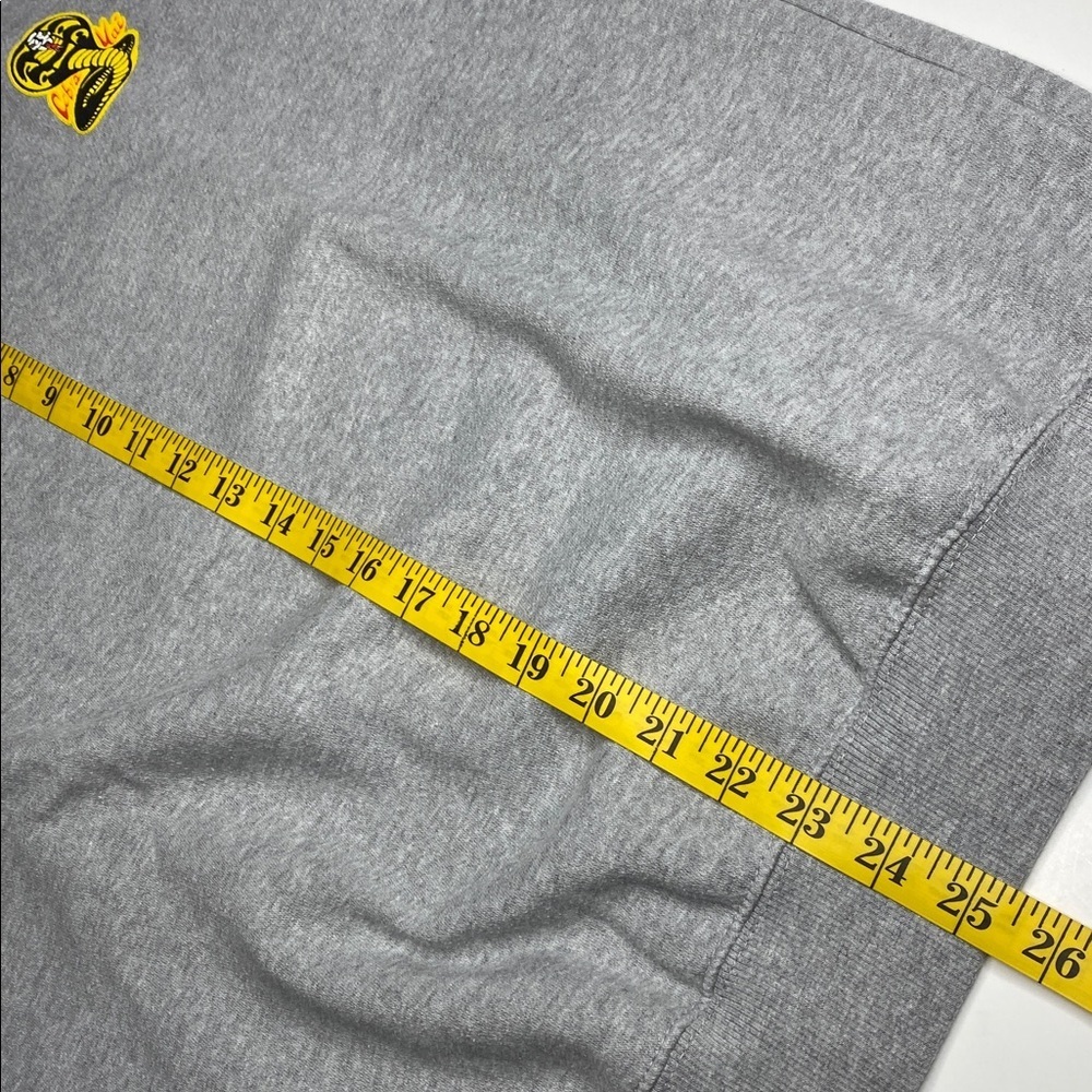 Cobra Kai Crewneck Sweatshirt size Medium - Picture 4 of 6
